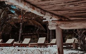 Niken Beachfront Tulum Hotel